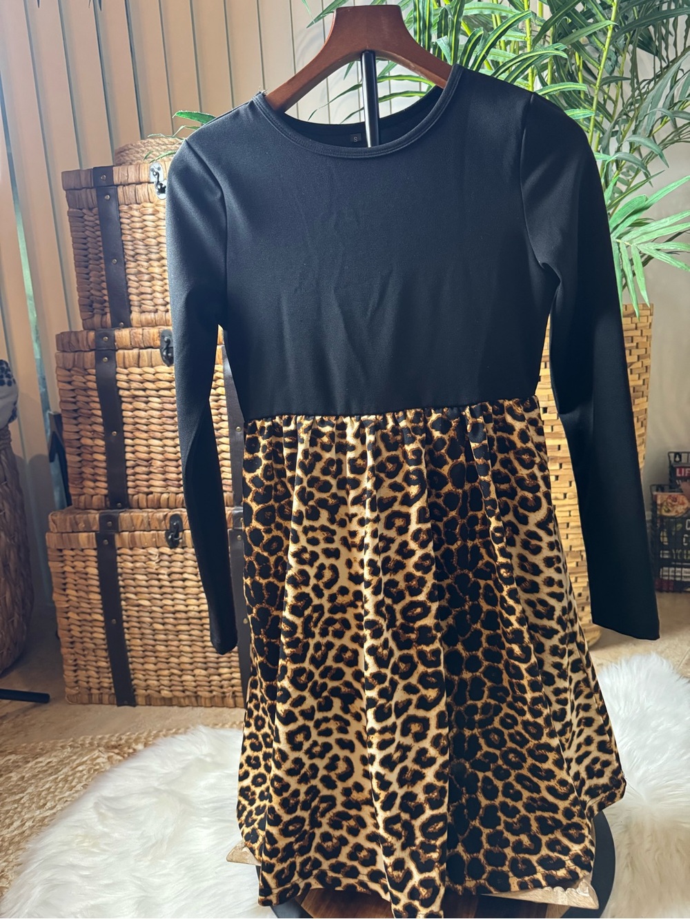 Black & Leopard Print Long Sleeve Dress